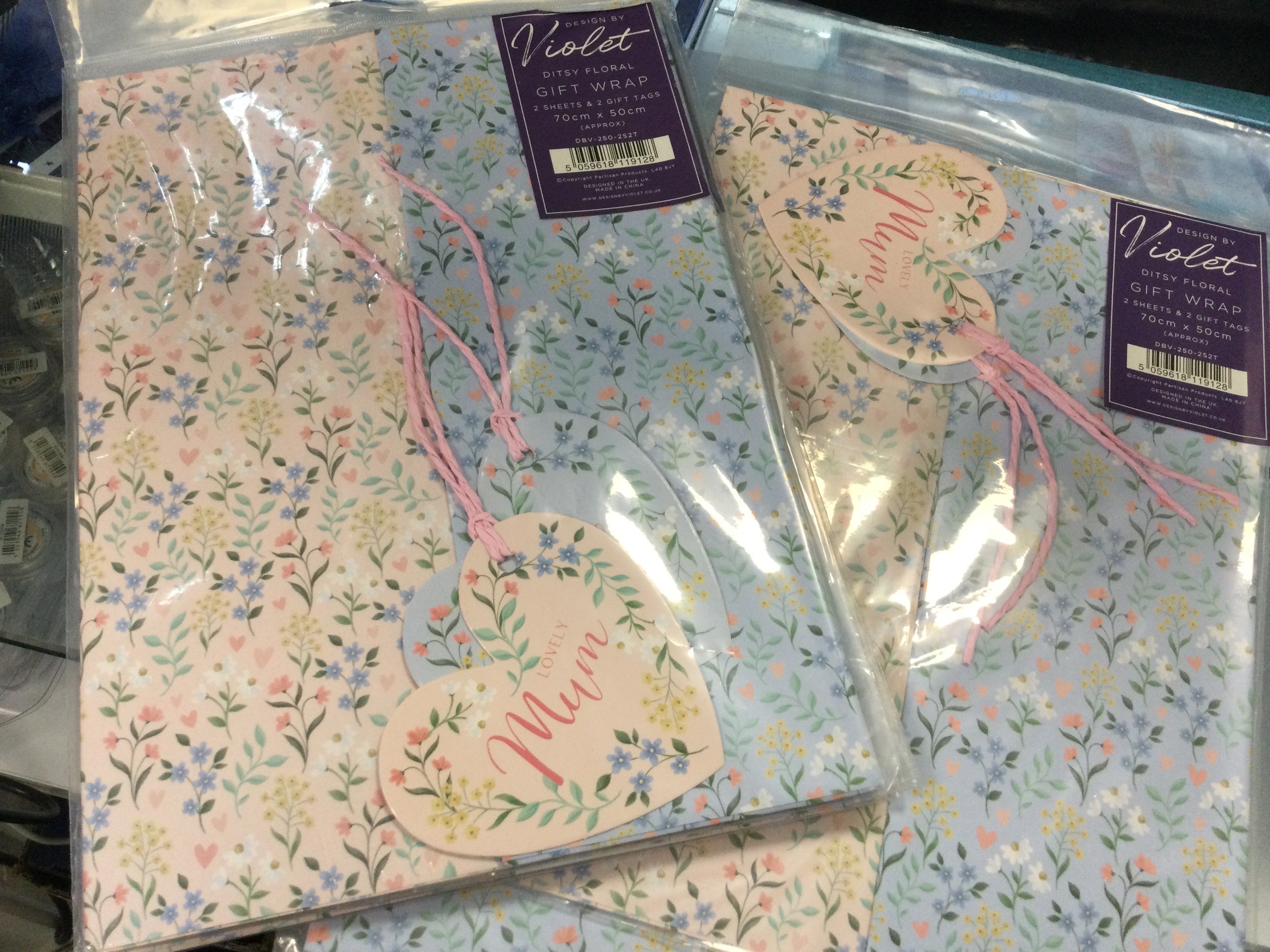 Flat Wrap with Tag Mother’s Day Ditsy Floral - Wrapping Paper