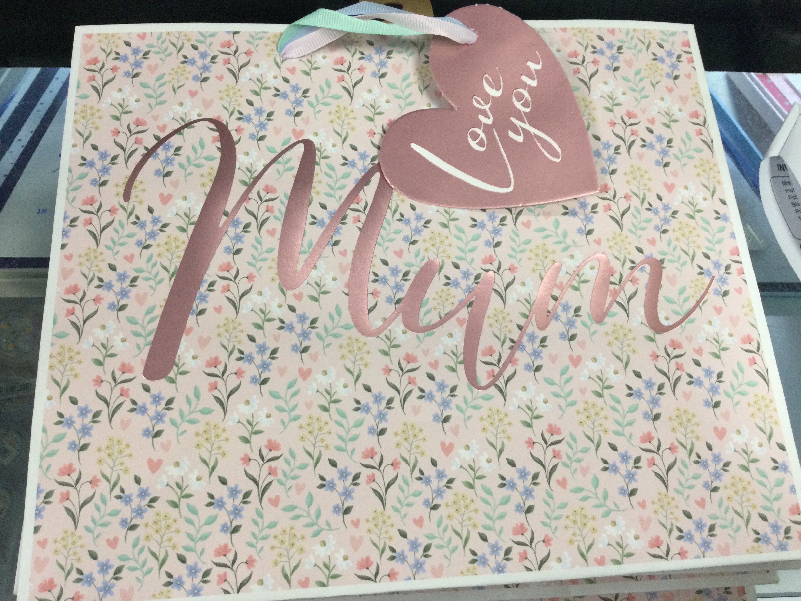 Mother’s Day MUM - Medium - Gift Bag