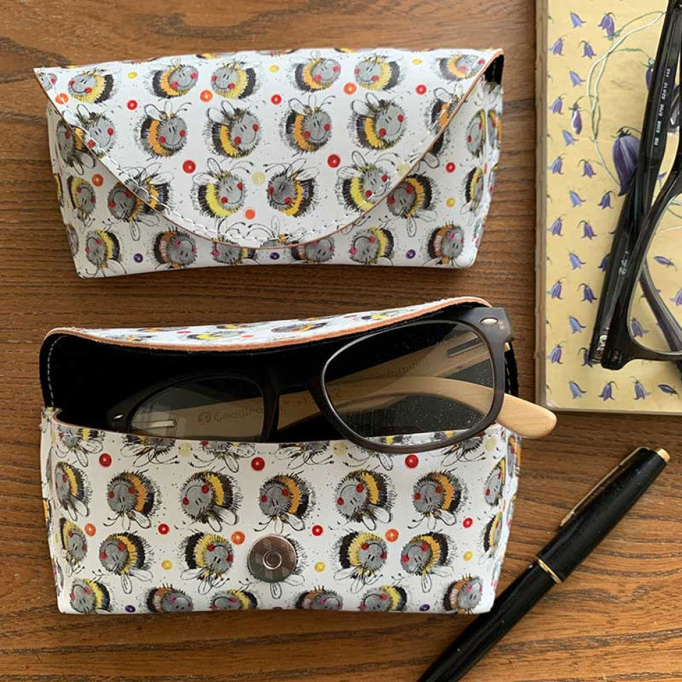 Alex Clark Spectacle case - bees