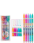 Pack of 5 TopModel by Depesche glitter gel pens. Pens come in a silver holo confetti covered carry case secured with a purple fastener. The five pens are orange, pink, purple, blue and green. Each pen is decorated with a member of the Top Model gang.