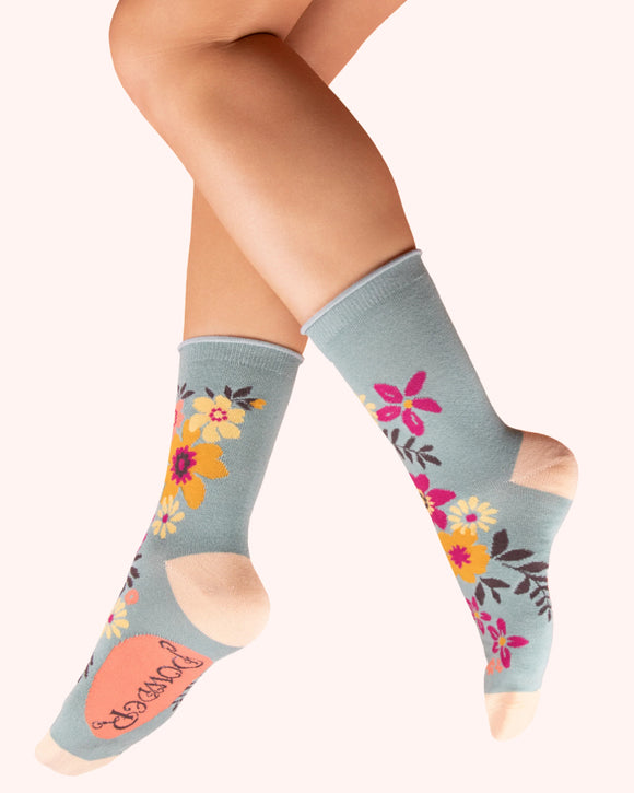 Floral spray in ice ladies ankle socks - Powder UK