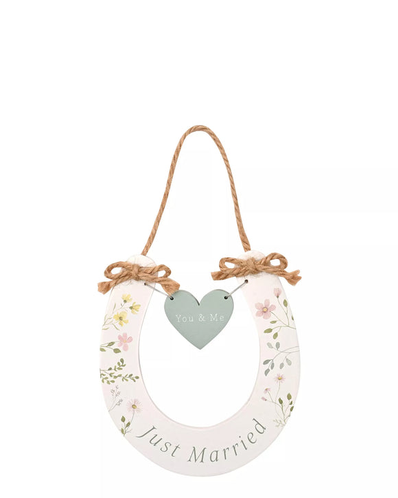 Wildflower Wedding Horseshoe
