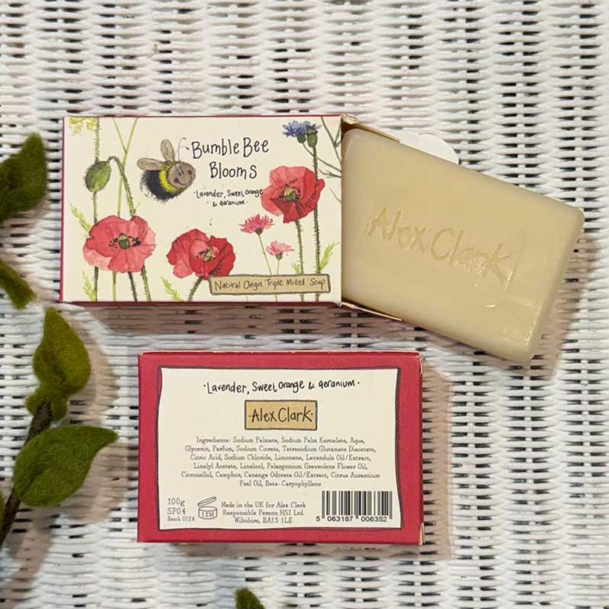 Alex Clark Make-up Bag and Soap Gift Set - Wren