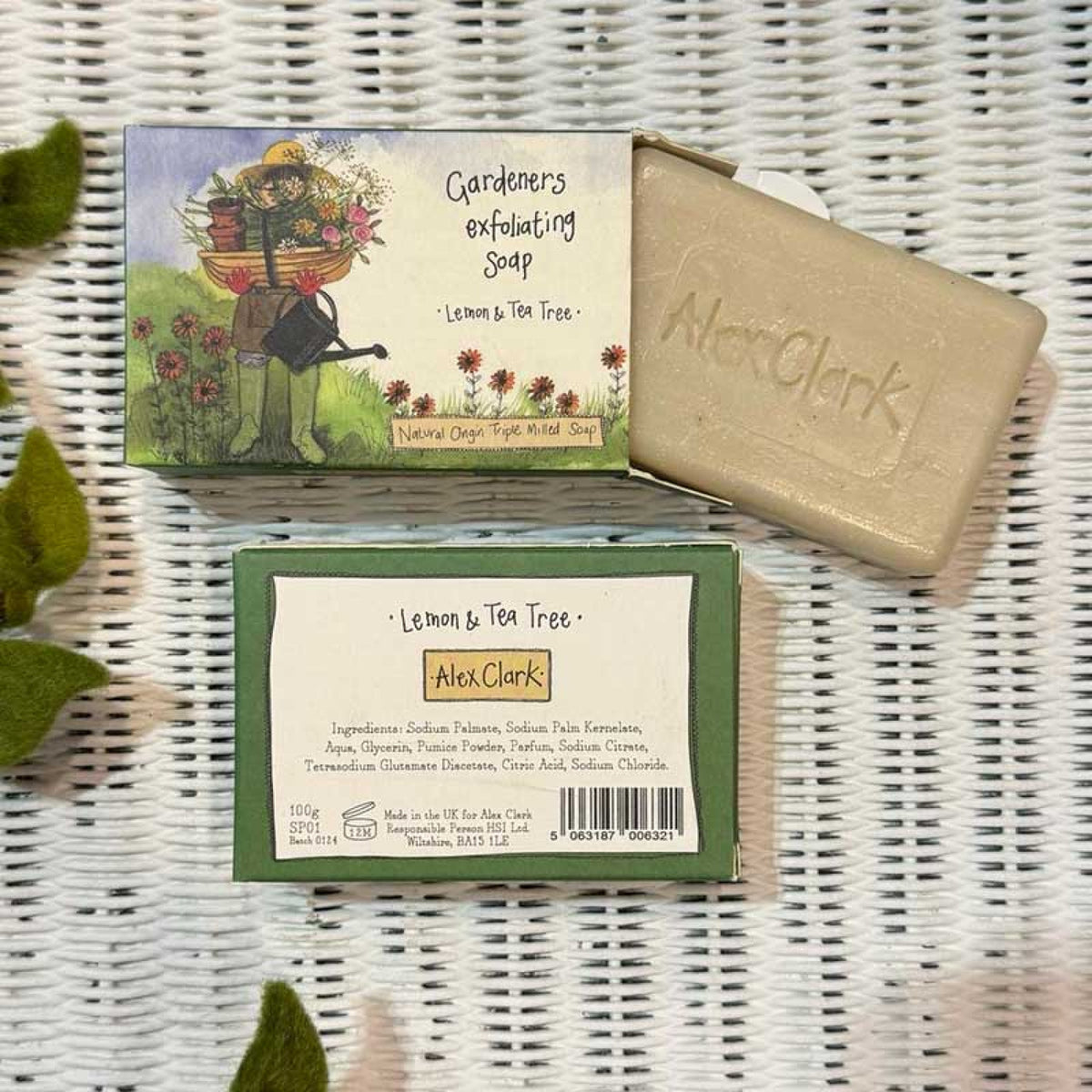 Alex Clark Make-up Bag and Soap Gift Set - Wren