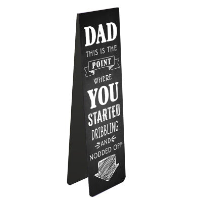 This magnetic book mark for a book-loving dad is decorated like a chalkboard with white text that reads 